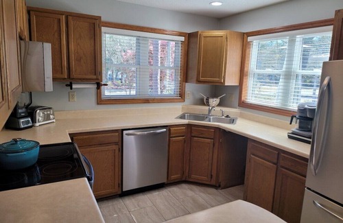 Windy Hill Casa | NEW! Dog friendly, private home with luxury pool!