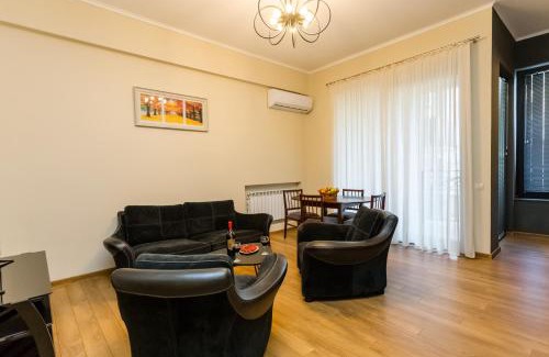 Tbilisi City Centre Apartamento | New!-Downtown Apartment ll