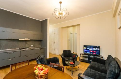 Tbilisi City Centre Apartamento | New!-Downtown Apartment ll