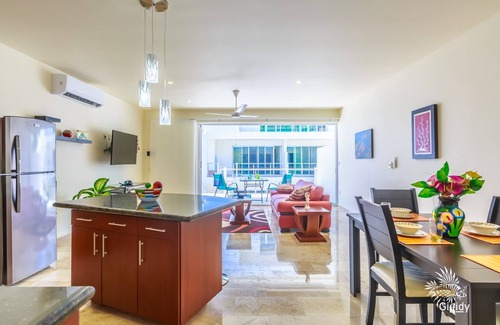 Centro - Supmza 001 Condominio | New Downtown Condo Near Playa Norte