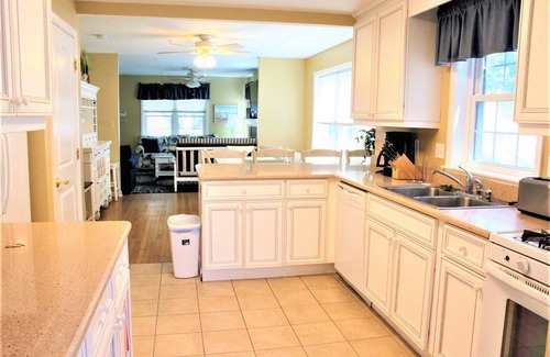 Ocean City Casa | New Downtown Large Beach House - Pasos a la playa y al paseo marítimo - 3 cocinas