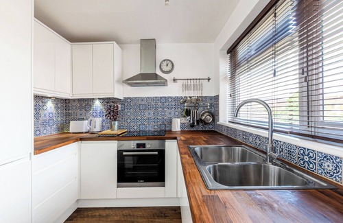 Leyton Apartamento | New! Dreamy Leytonstone Studio | 5 min to Tube