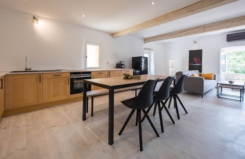Ceret Condominio | Nuevo centro de apartamentos Céret, terraza cubierta ubicada en Canigou