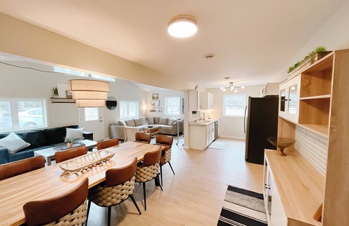 Nekoosa Casa | NEW Eagle's Nest West - less than 3 miles to SV and walkable to Petenwell Lake!