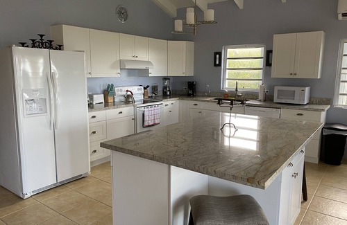Cotton Valley Casa | New East End Villa with Stunning views- spacious, modern & Beautiful.