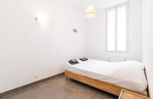 5th Arrondissement Apartamento | NEW Elegant accommodation - close to Old Port & Train Station