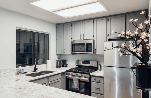 North Highlands Casa | NEW Entire beautiful 2 bedroom house