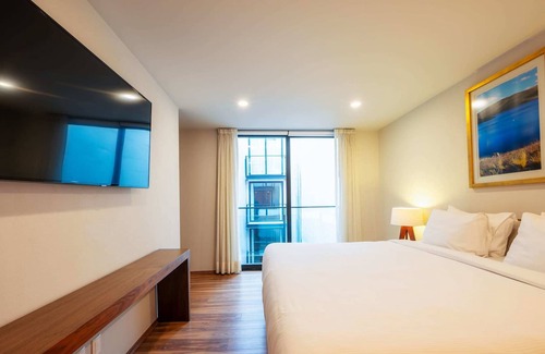 Coyoacan Condominio | NEW Equipped Condo w/GYM & Roof