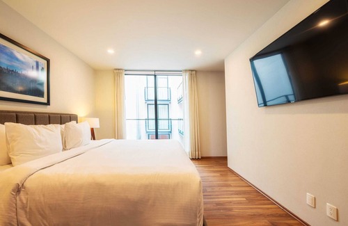 Coyoacan Condominio | NEW Equipped Condo w/GYM & Roof