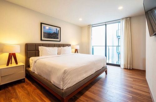 Coyoacan Condominio | NEW Equipped Condo w/GYM & Roof