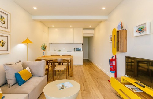 Estoril Apartamento | NEW! ESTORIL SEAFRONT 1BEDROOM APARTMENT