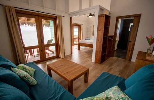 Isla Solarte Casa | (NEW!) Exclusive Overwater Bungalow Experience - Glass Floor, Free Breakfast