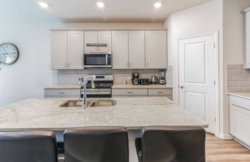 Haslet Casa | New Executive level 5 Bedroom Home - Fort Worth