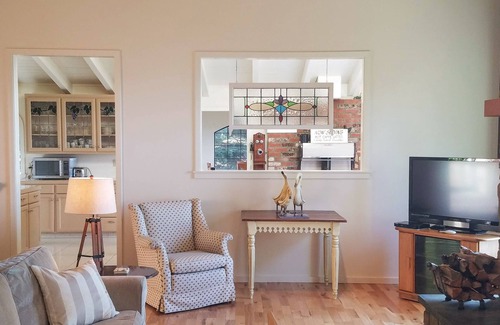 Albion Casa | NEW! Experience the awe-inspiring views over the rugged Pacific Ocean.