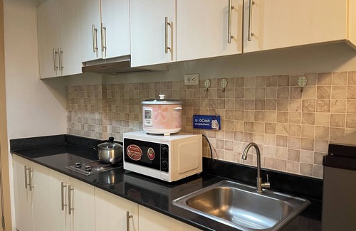 Barangay 76 Condominio | NEW Family or Barkada Room 6-10 pax at SEA Residences Infront of Mall OF Asia