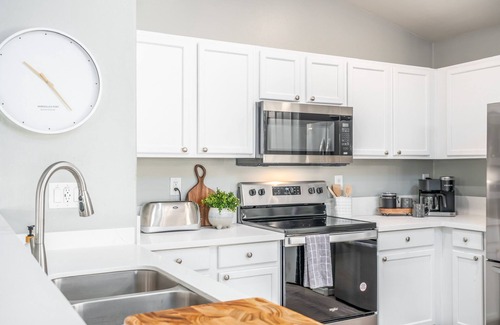 Villages At Queen Creek Casa | New Family Relaxation Golf, Pool, Yard Games ~15min to bell bank park and mesa ✈