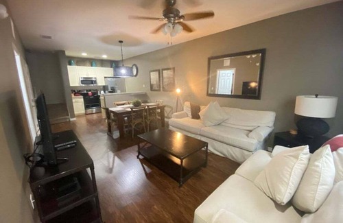 Kissimmee Casa | NEW! Family Retreat 3 Miles to Disney & Attractions