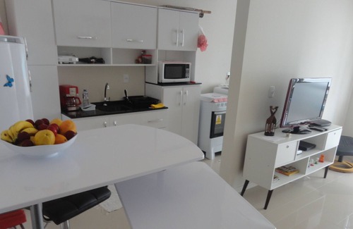 Lagoa Pequena Apartamento | Apartamento nuevo, 2 habitaciones, amueblado con piscina en la playa del Nuevo Campeche / Floripa