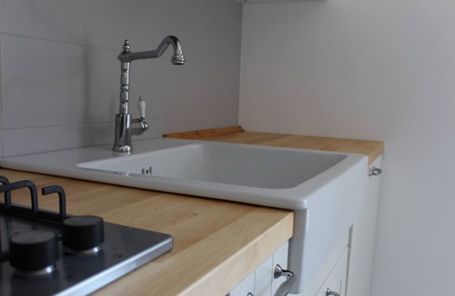 La Spezia Apartamento | NEW FLAT IN A QUIET AREA WITH PROVAT PARKING LOT AND GARDEN