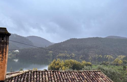 Serta Apartamento | New Flat with View over the River Zezere