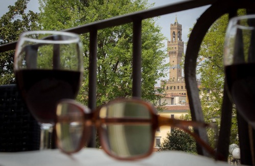 San Niccolo Casa | Piso nuevo con jardín y terraza panorámica cerca del Ponte Vecchio