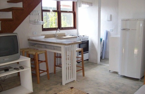 Juquehy Casa | Piso nuevo con dos baños (uno en suite) y condit aire. Alquiler anual y la temporada