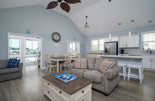Montego Bay Casa | New For 2025! Beautiful 3 bedroom home offers comfort, style, and stunning waterfront views