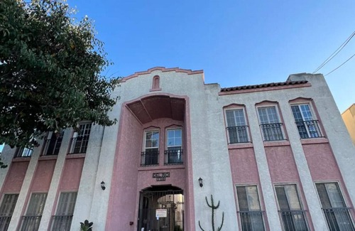 Alamitos Beach Condominio | NEW fully remodeled apt in Long Beach