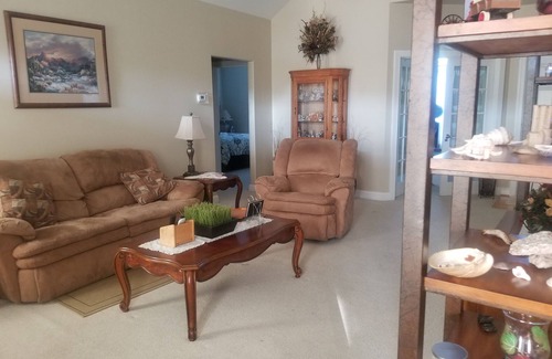 Greensboro Casa | New Garden Estates w/ pool and hot tub