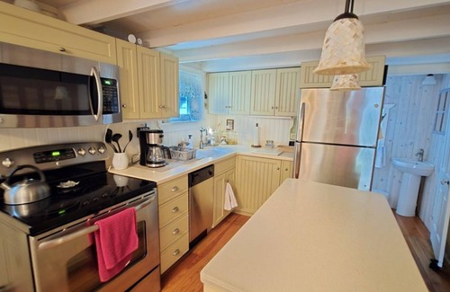 Mount Gretna Heights Cabaña | NEW! Getaway Day Cottage