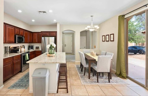 Power Ranch Casa | *NEW* Gorgeous Oasis Retreat Pools Golf Pickleball