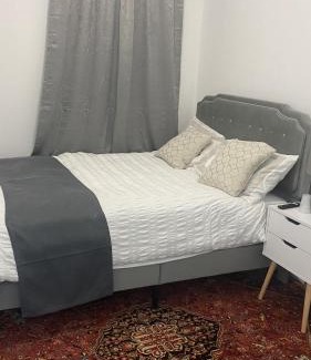 Luton Apartamento | New Guest House, Individual Ensuite Rooms with Comfortable Double Beds, TV and WiFi