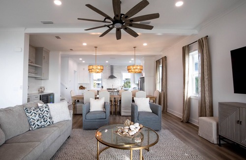Cape San Blas Casa | New gulf front stunner! Private pool, elevator, beach gear!