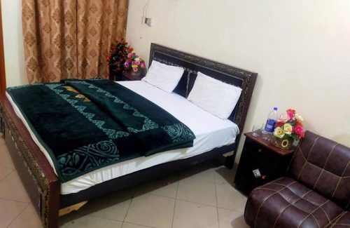 Lahore Hotel | New Hajveri Hotel Lahore