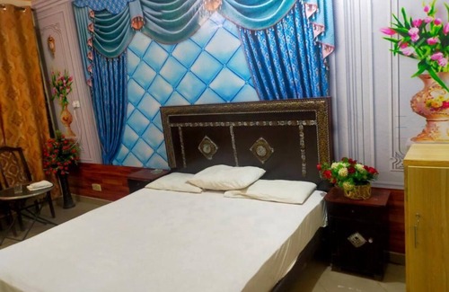 Lahore Hotel | New Hajveri Hotel Lahore