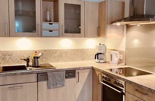 Seligenstadt Apartamento | Alquiler-Baño para personas con movilidad reducida-Terraza-Neues Glück