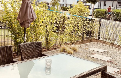 Seligenstadt Apartamento | Alquiler-Baño para personas con movilidad reducida-Terraza-Neues Glück
