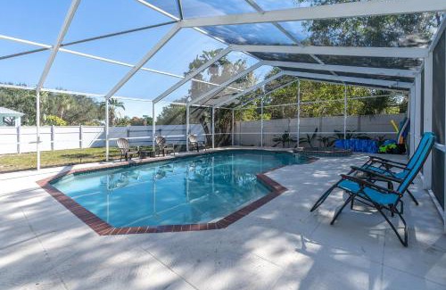 Palma Sola Casa | New Heated Pool+HotTub + 13 min to AMI+ 4BR 20ppl