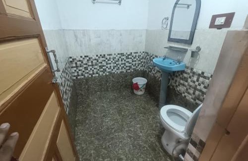 Srinagar Cama Y Desayuno | New Heaven Canal Guest House