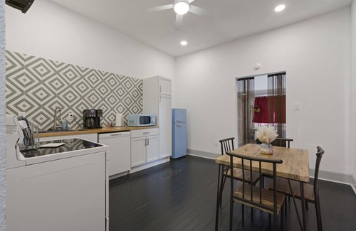 Alta Vista Apartamento | NEW! Hip Home Nestled In Alta Vista