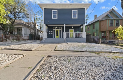 Alta Vista Apartamento | NEW! Hip Home Nestled In Alta Vista
