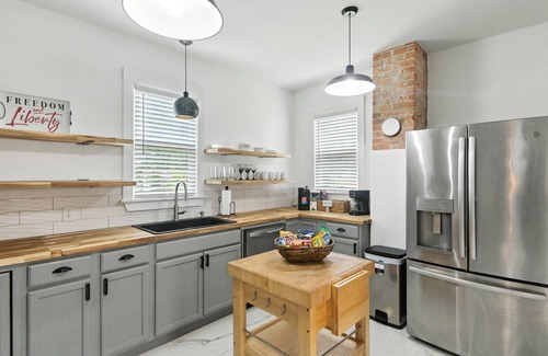 Elizabeth City Casa | NEW! Historic Elegance in the Heart of Elizabeth City