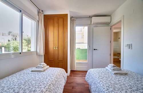 Hoya de los Patos Casa | New holiday home, very modern and great location