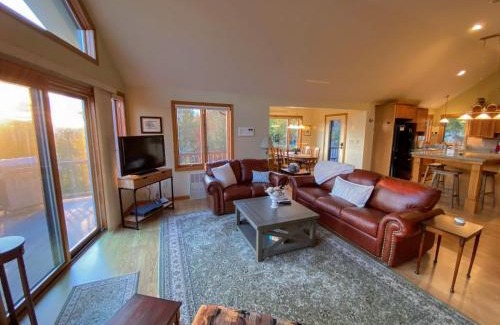 Bretton Woods Casa | NEW HOME BY BRETTON WOODS VACATIONS Stunning views from custom home in Bretton Woods D86