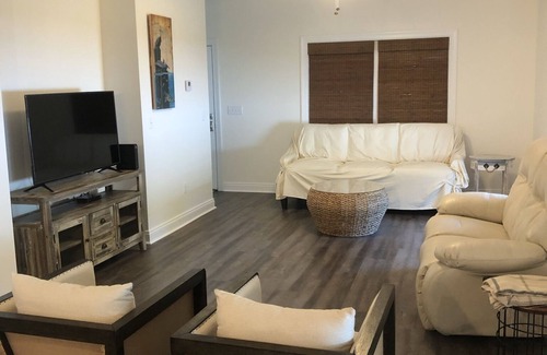 Port St. Joe Casa | New home close to bay and downtown 8 minute walk to bay