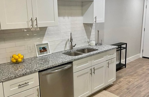 Lake Dallas Casa | New home large yard and garage!