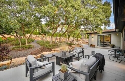 Salt Lake City Casa | New Home & Luxury Finishes + Breathtaking Views!! Huge Open Concept - Sleeps 8