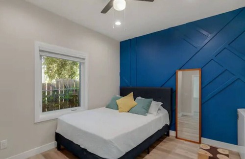 Claremont Casa | NEW Home near Colleges & Downtown - free parking