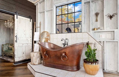 Lupton City Cabina | NEW Honeymoon Treehouse