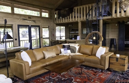 Centerville Cabina | New Hot Tub! Jude's Peak on Big Piney Creak